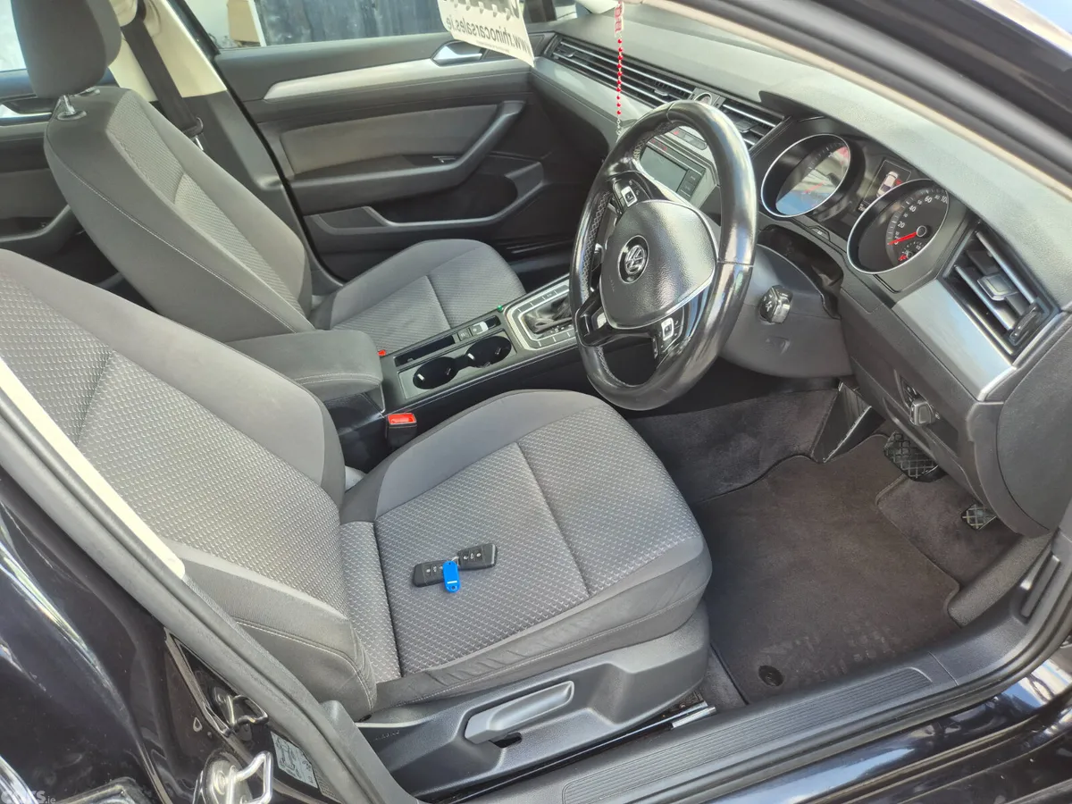 Volkswagen Passat Saloon, Diesel, 2018, Black
