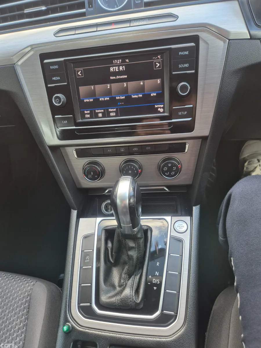 Volkswagen Passat Saloon, Diesel, 2018, Black