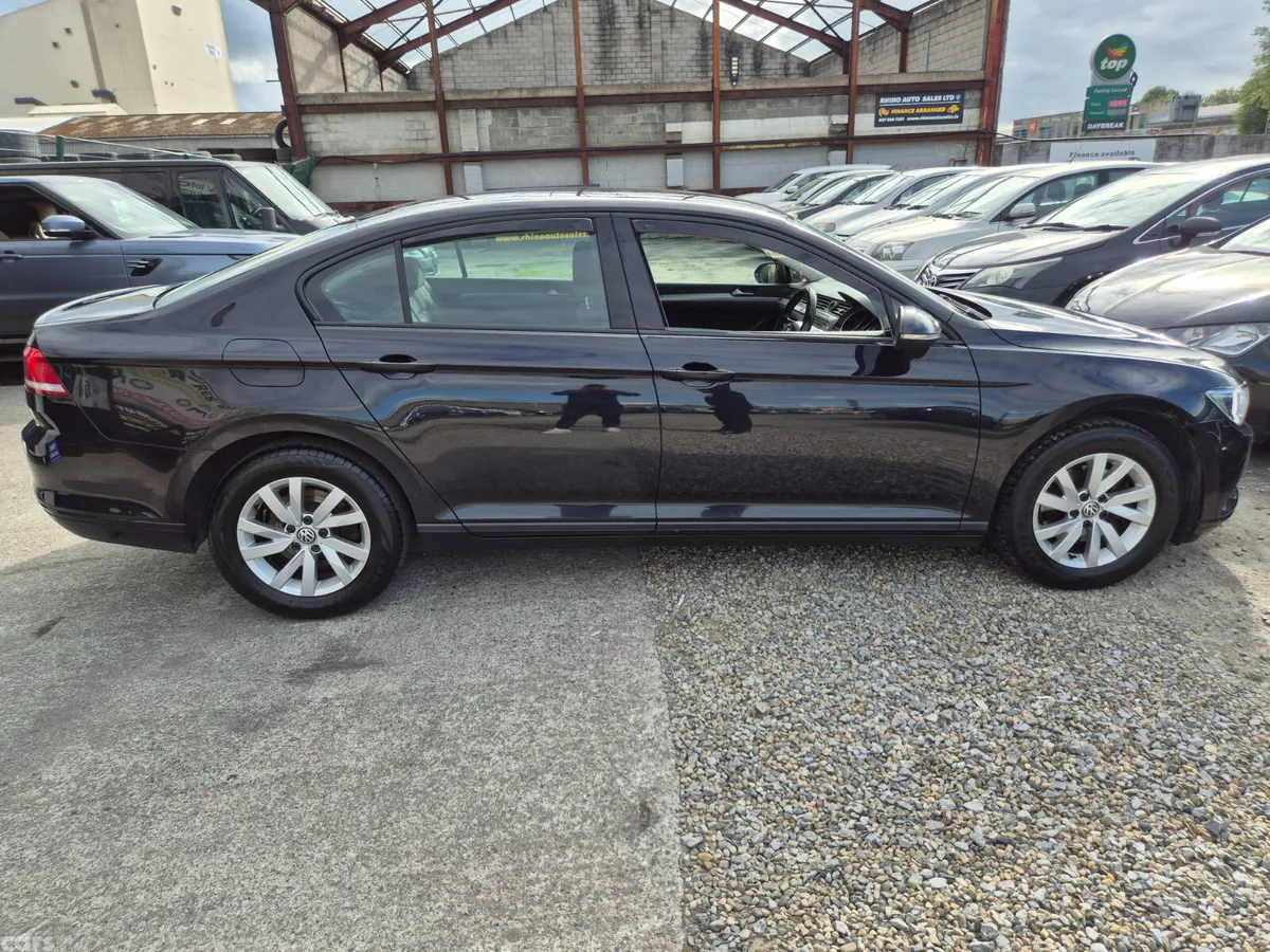 Volkswagen Passat Saloon, Diesel, 2018, Black