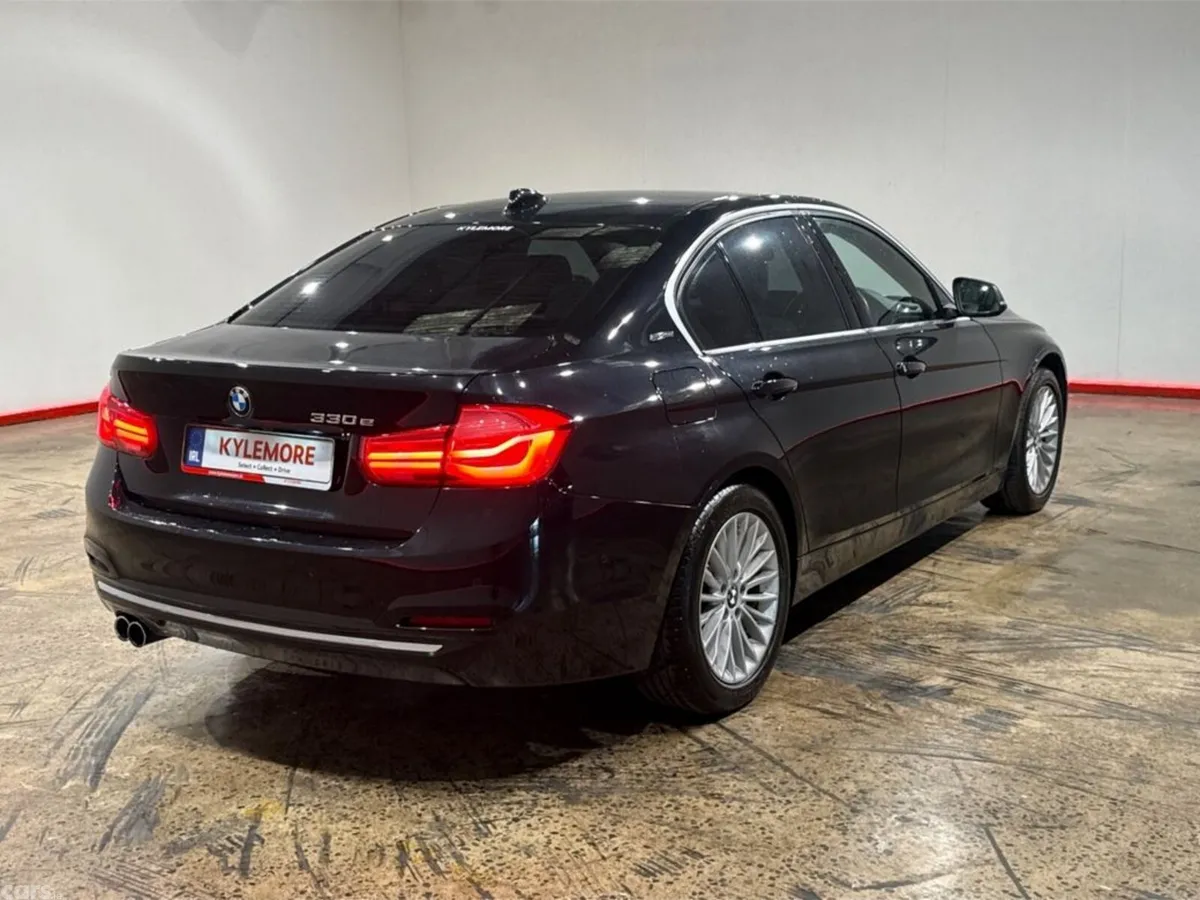 BMW 3-Series Saloon, Petrol Plug-in Hybrid, 2016, Black