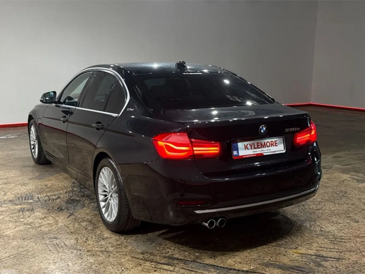 BMW 3-Series Saloon, Petrol Plug-in Hybrid, 2016, Black