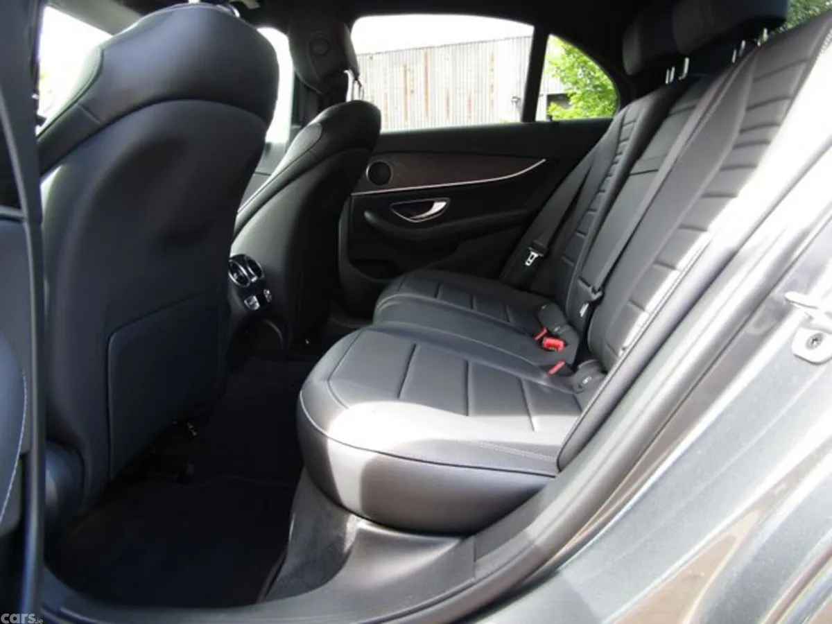 Mercedes-Benz E 300 Saloon, Diesel Plug-in Hybrid, 2022, Grey
