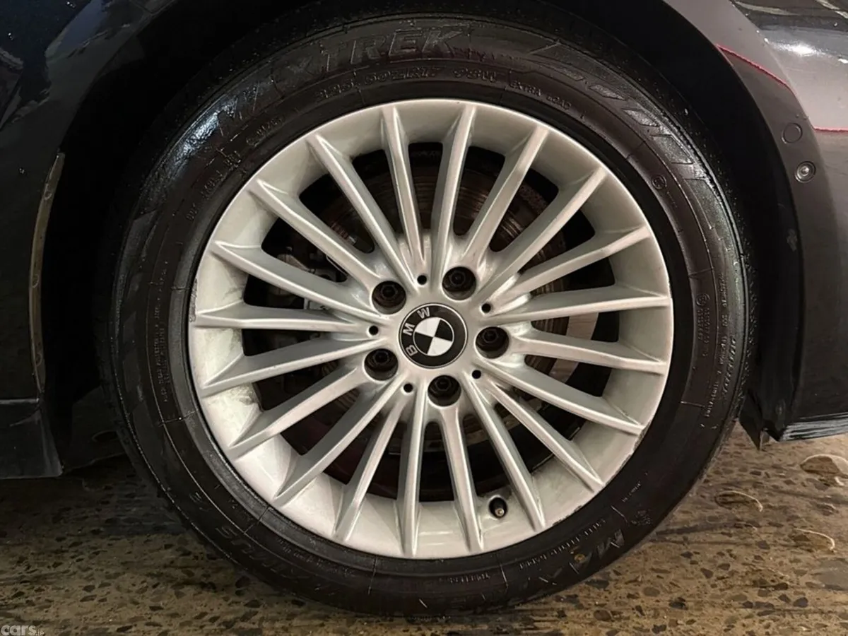 BMW 3-Series Saloon, Petrol Plug-in Hybrid, 2016, Black