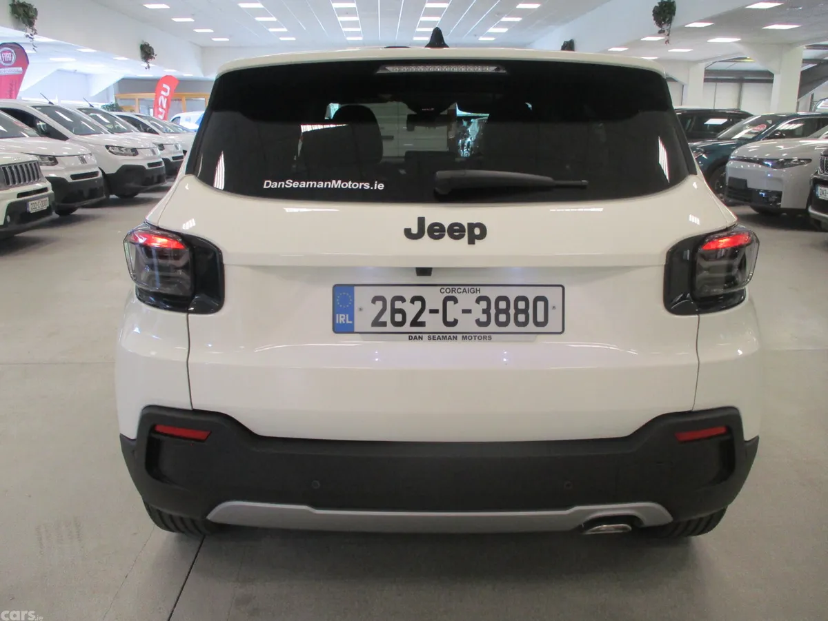 Jeep Avenger SUV, Petrol Hybrid, 2026, White