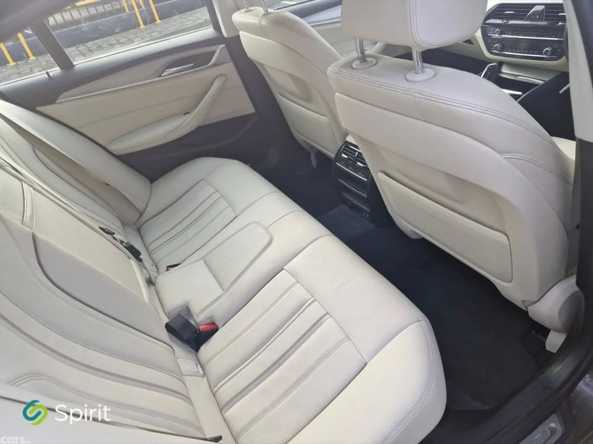 BMW 5-Series Saloon, Petrol Plug-in Hybrid, 2019, Grey