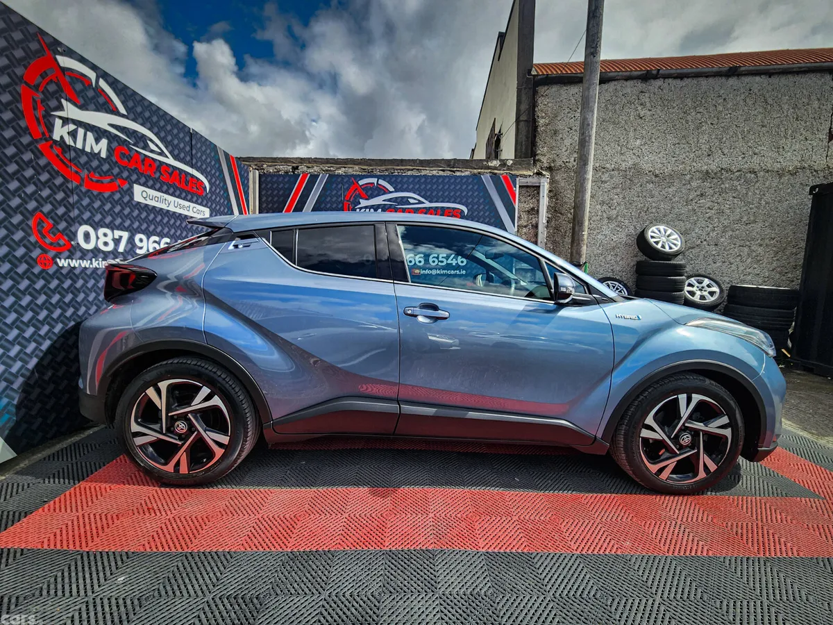 Toyota C-HR Hatchback, Petrol Hybrid, 2023, Grey