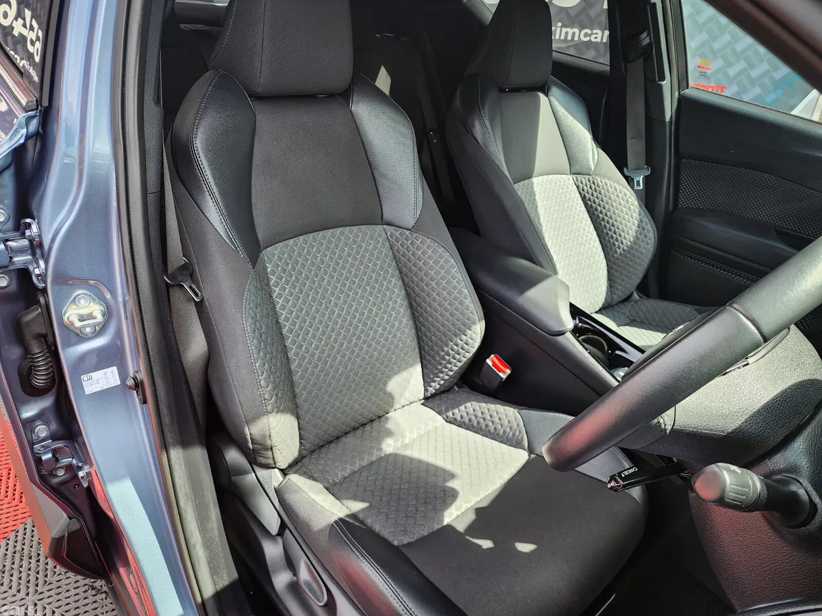 Toyota C-HR Hatchback, Petrol Hybrid, 2023, Grey
