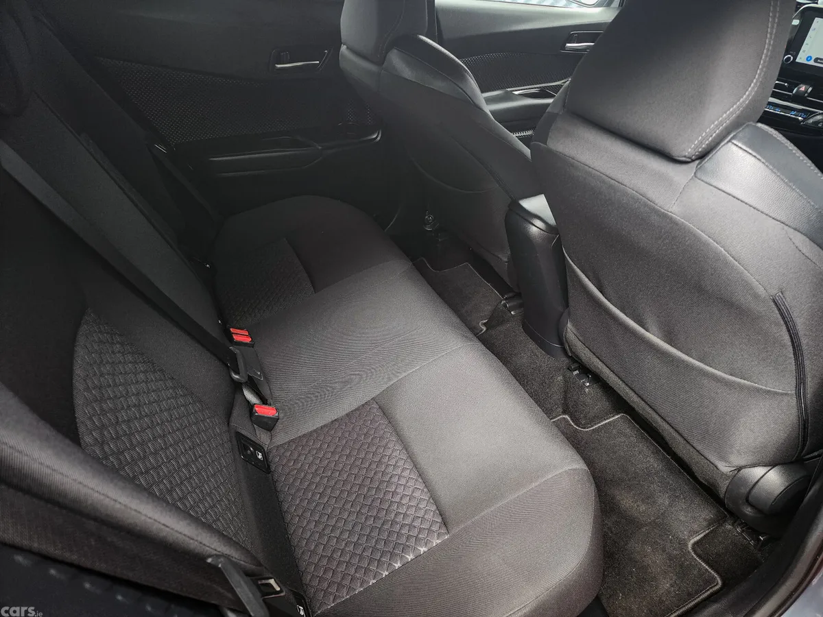 Toyota C-HR Hatchback, Petrol Hybrid, 2023, Grey