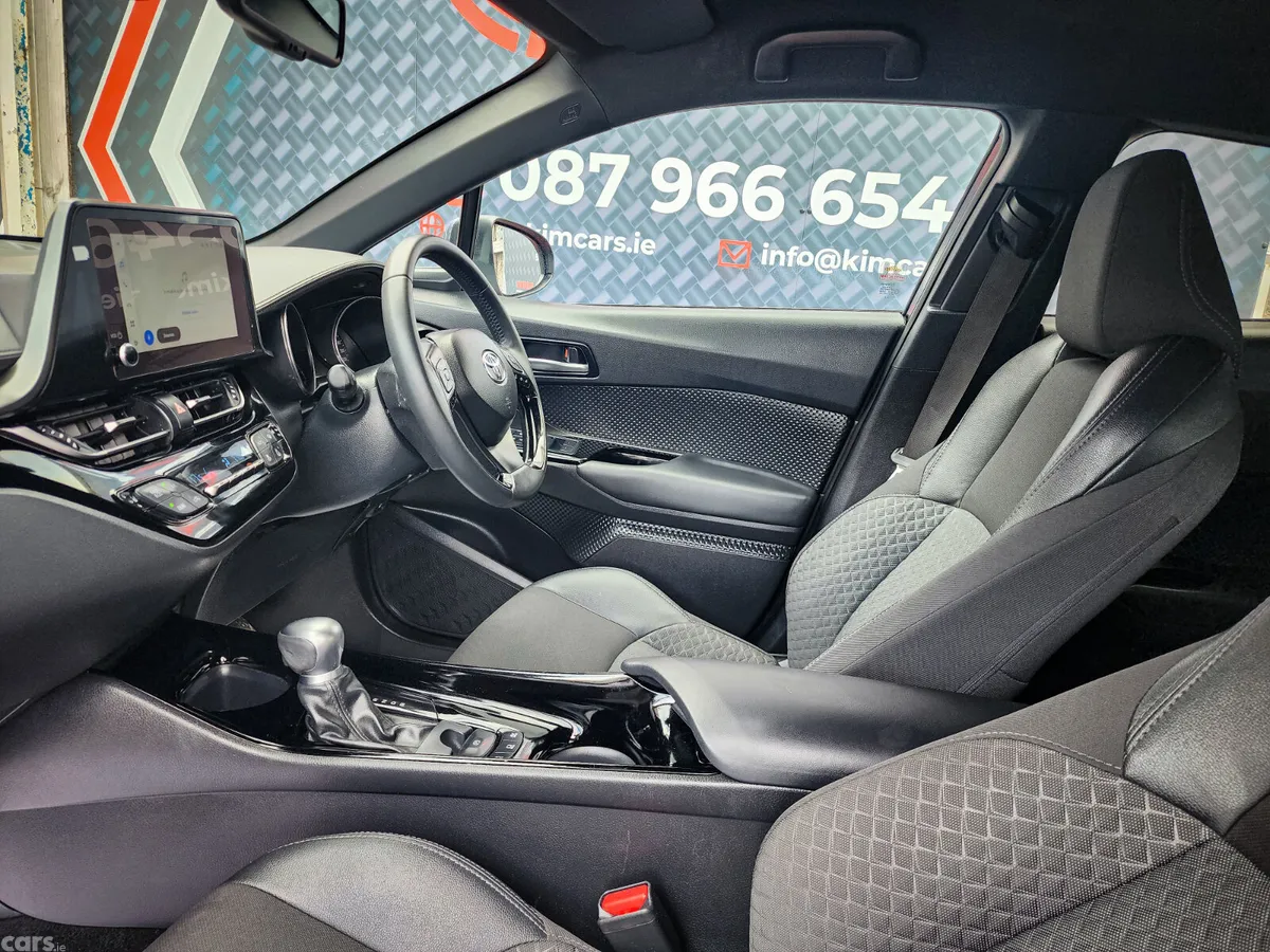 Toyota C-HR Hatchback, Petrol Hybrid, 2023, Grey