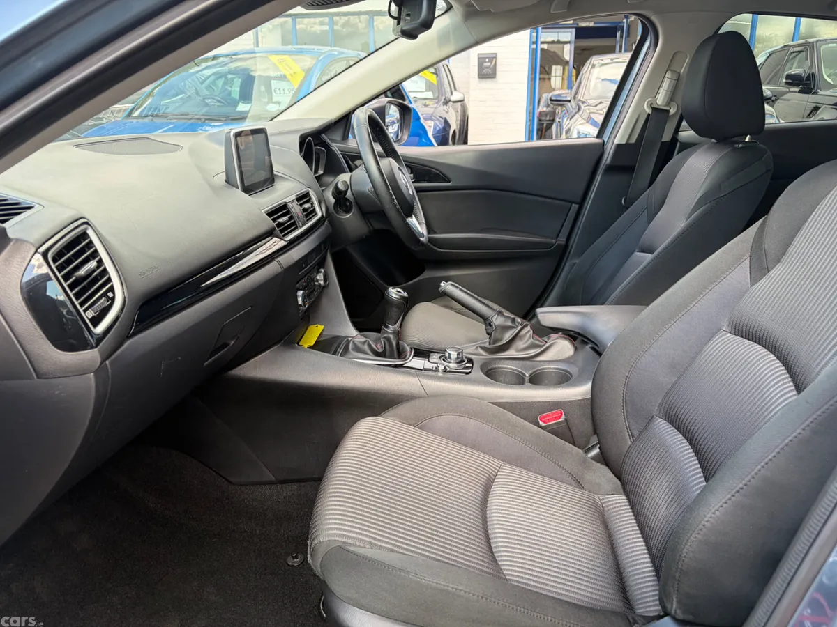 Mazda Mazda3 Saloon, Diesel, 2015, Blue