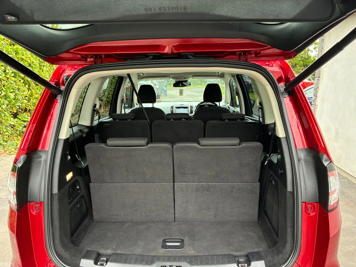 Ford Galaxy MPV, Diesel, 2019, Red