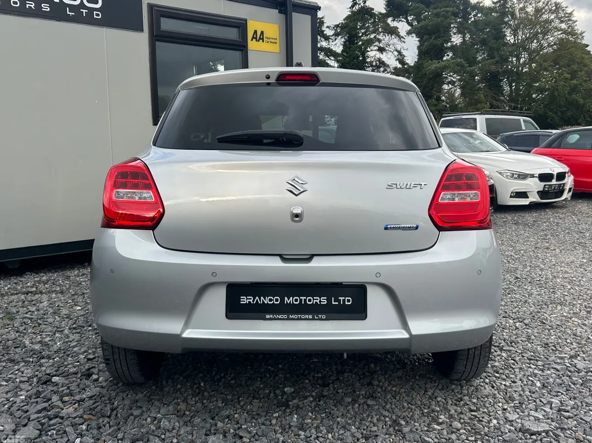 Suzuki Swift Hatchback, Petrol Hybrid, 2021, Silver