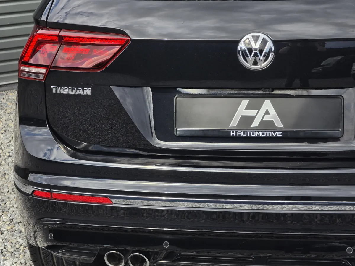 Volkswagen Tiguan SUV, Petrol, 2018, Black