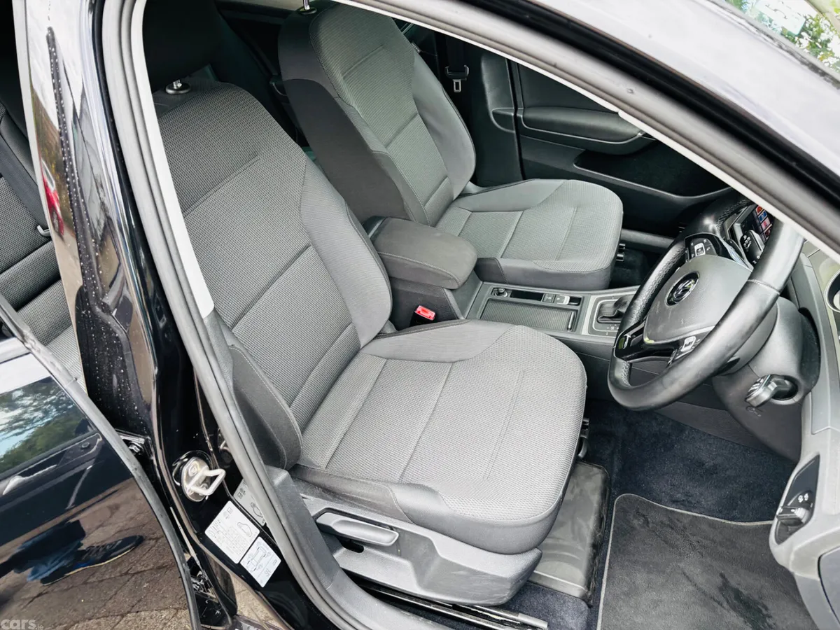 Volkswagen Golf Hatchback, Petrol, 2016, Black