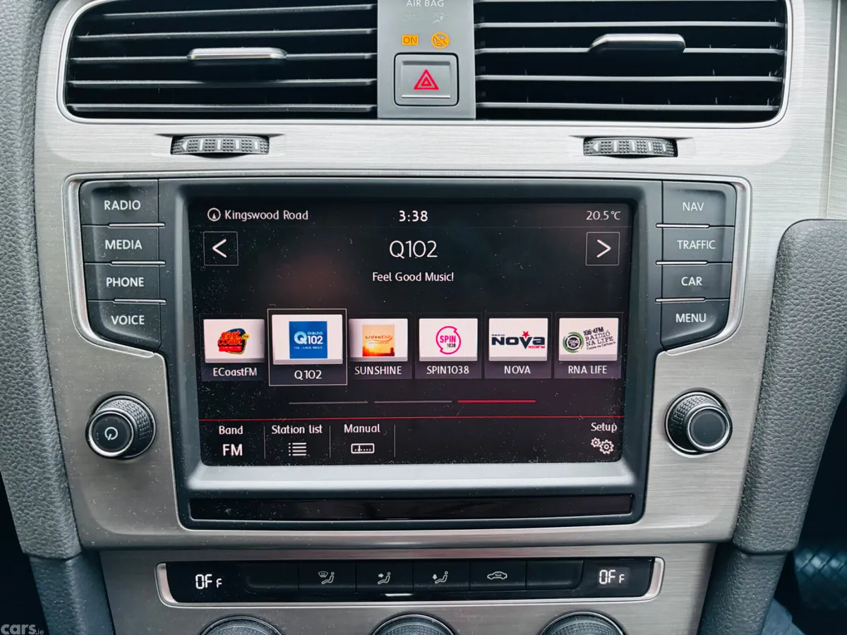 Volkswagen Golf Hatchback, Petrol, 2015, Silver