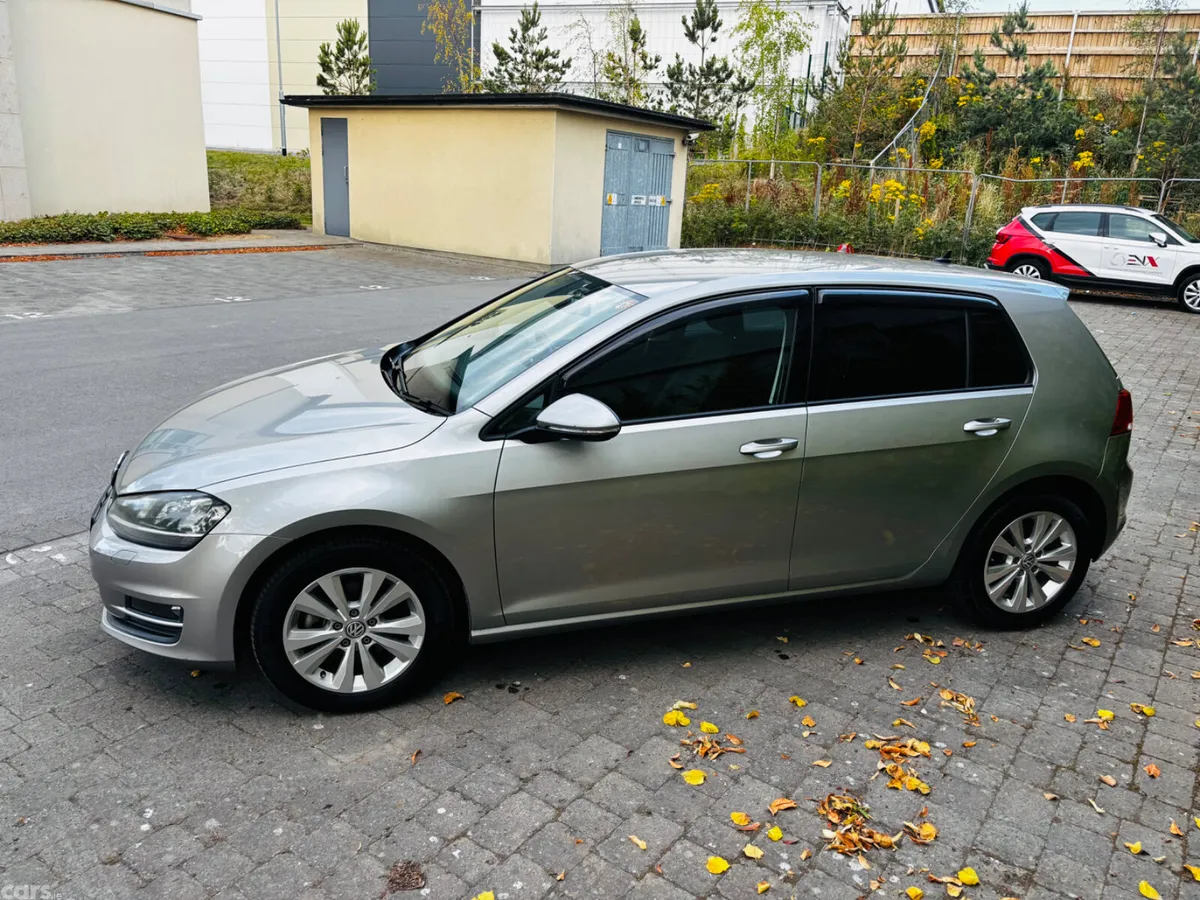 Volkswagen Golf Hatchback, Petrol, 2015, Silver
