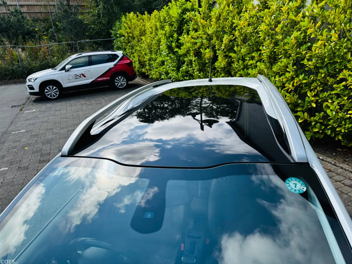 Peugeot 2008 Hatchback, Petrol, 2015, White