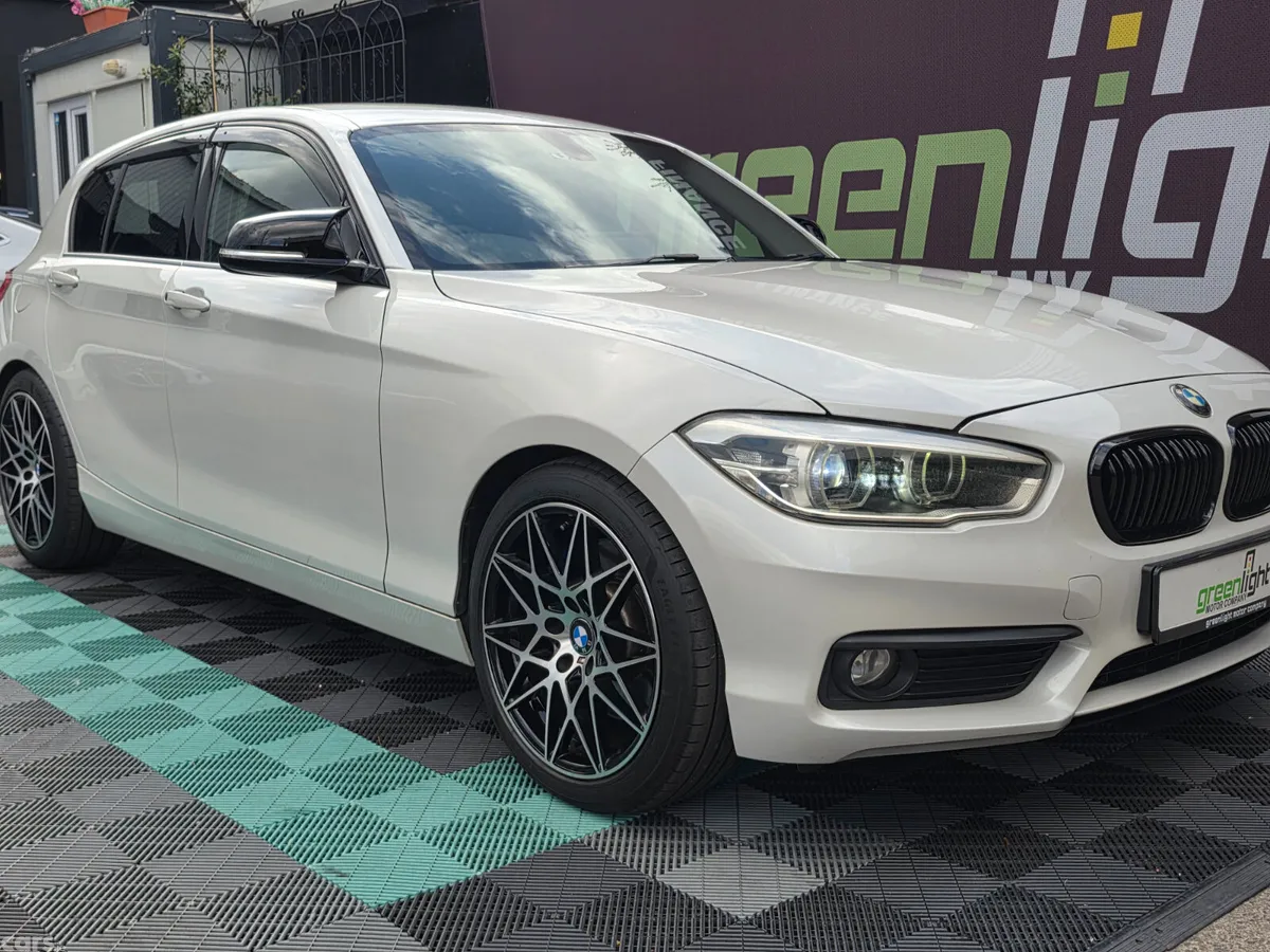BMW 1-Series Hatchback, Diesel, 2016, White