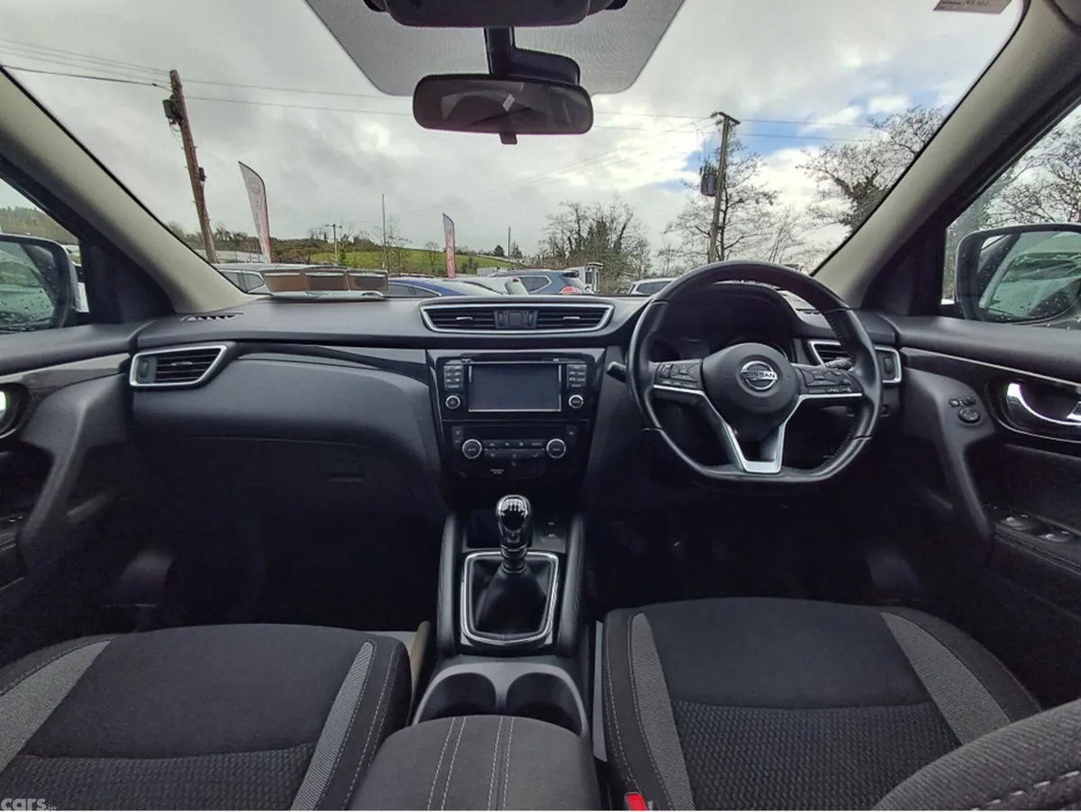 Nissan Qashqai MPV, Diesel, 2019, Grey