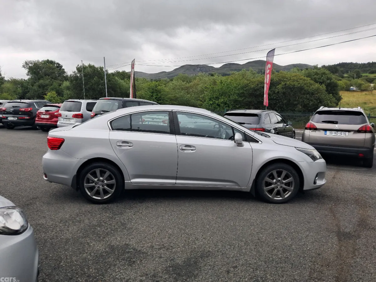 Toyota Avensis Saloon, Diesel, 2014, Silver
