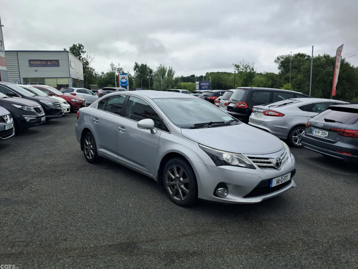 Toyota Avensis Saloon, Diesel, 2014, Silver