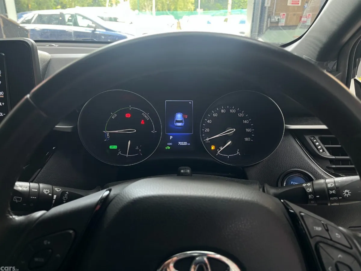 Toyota C-HR SUV, Petrol, 2019, White