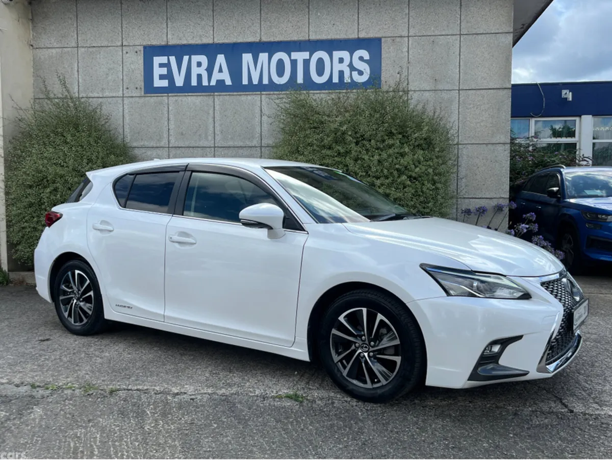 Lexus CT Hatchback, Petrol Hybrid, 2017, White