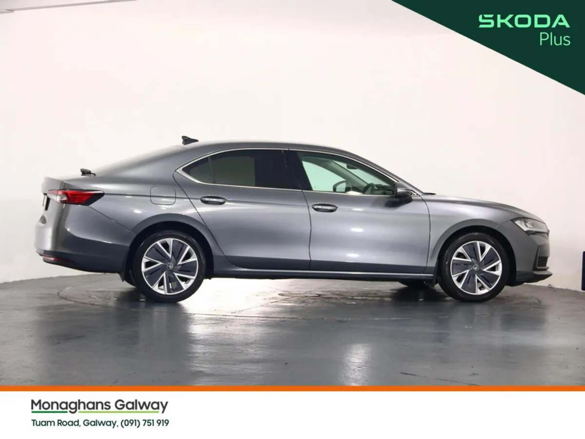 Skoda Superb Hatchback, Diesel, 2025, Grey