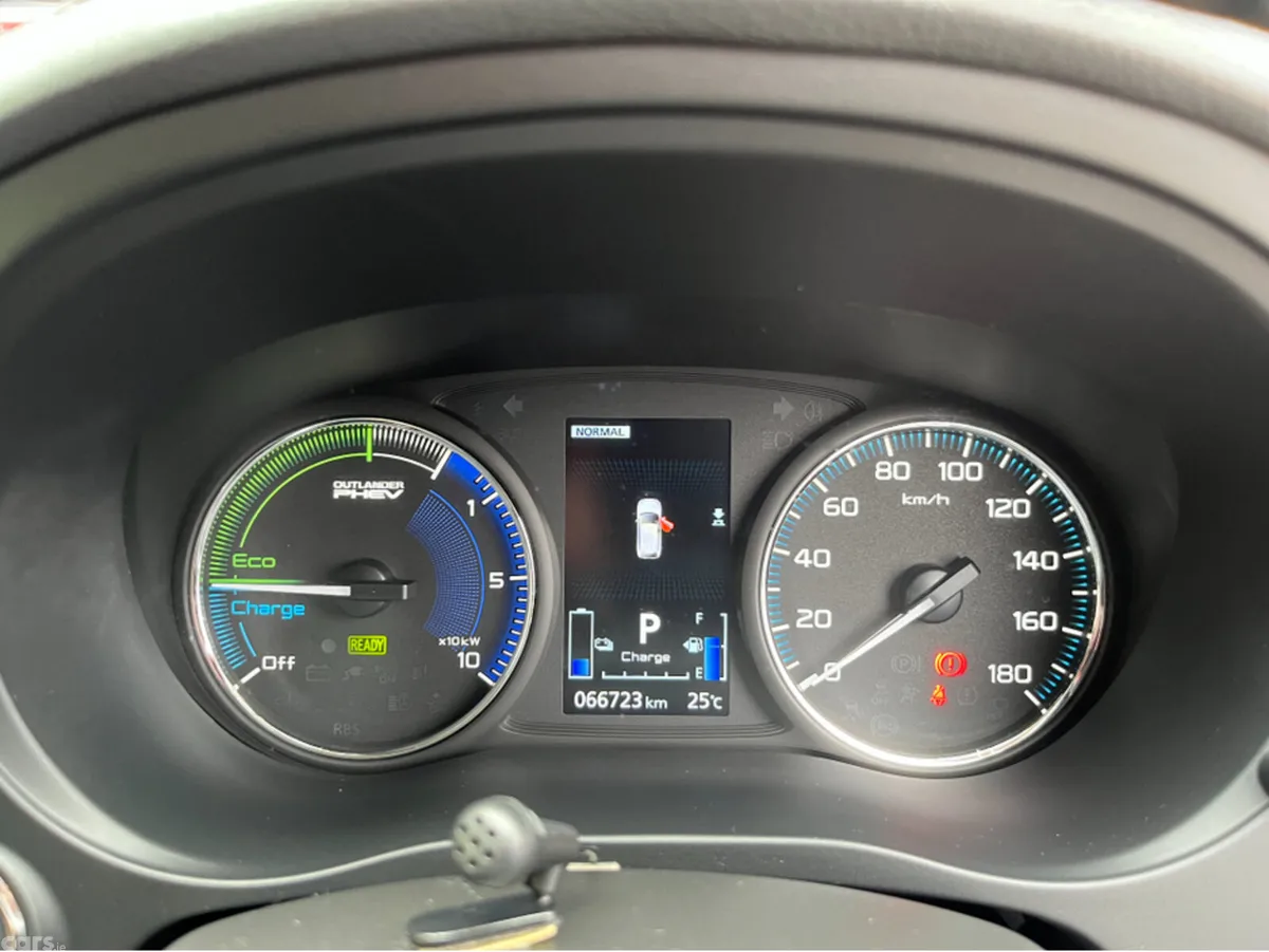 Mitsubishi Outlander SUV, Petrol Plug-in Hybrid, 2021, White