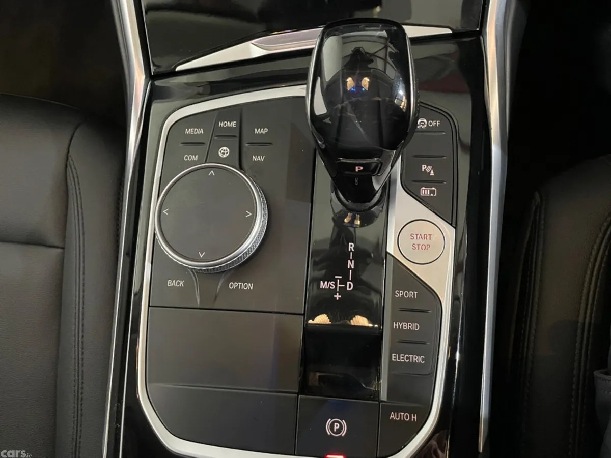 BMW 3-Series Saloon, Petrol Plug-in Hybrid, 2021, White