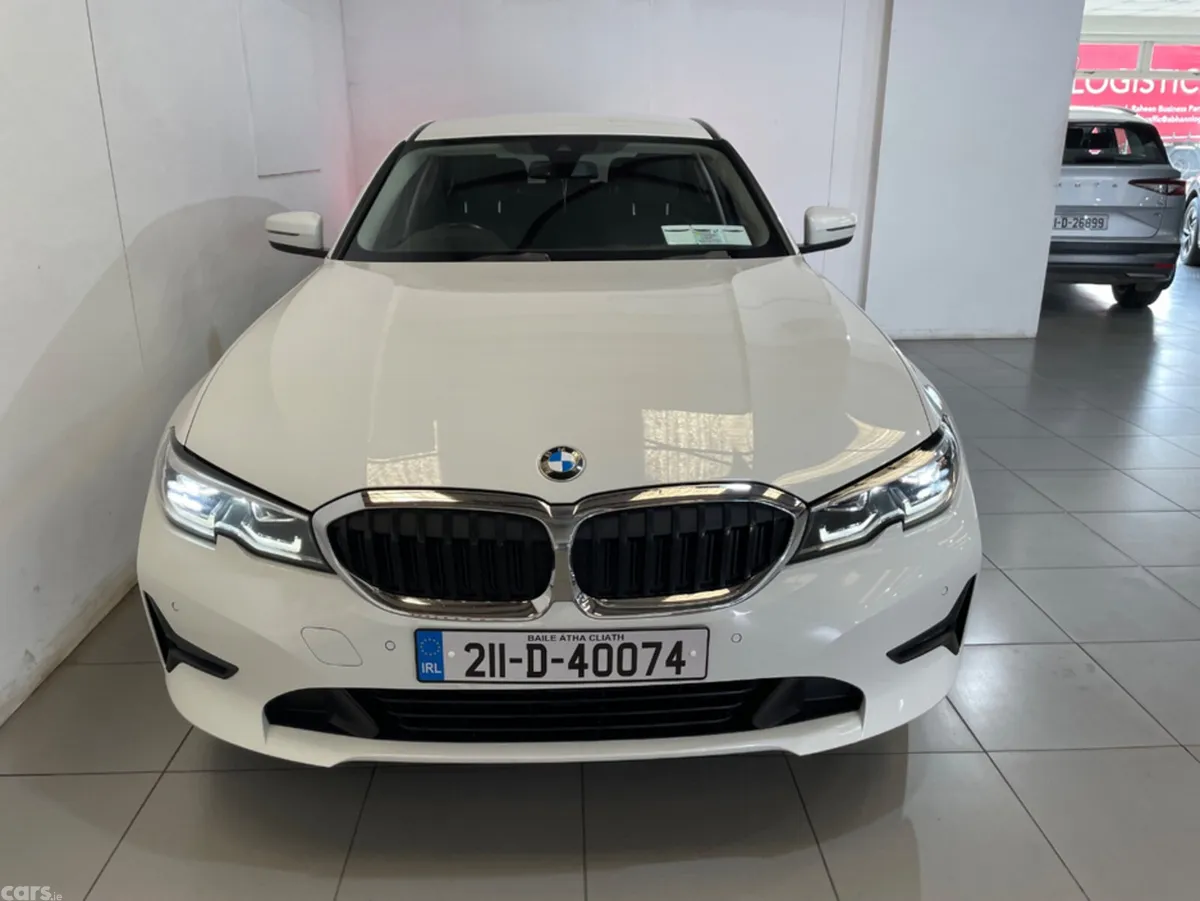 BMW 3-Series Saloon, Petrol Plug-in Hybrid, 2021, White