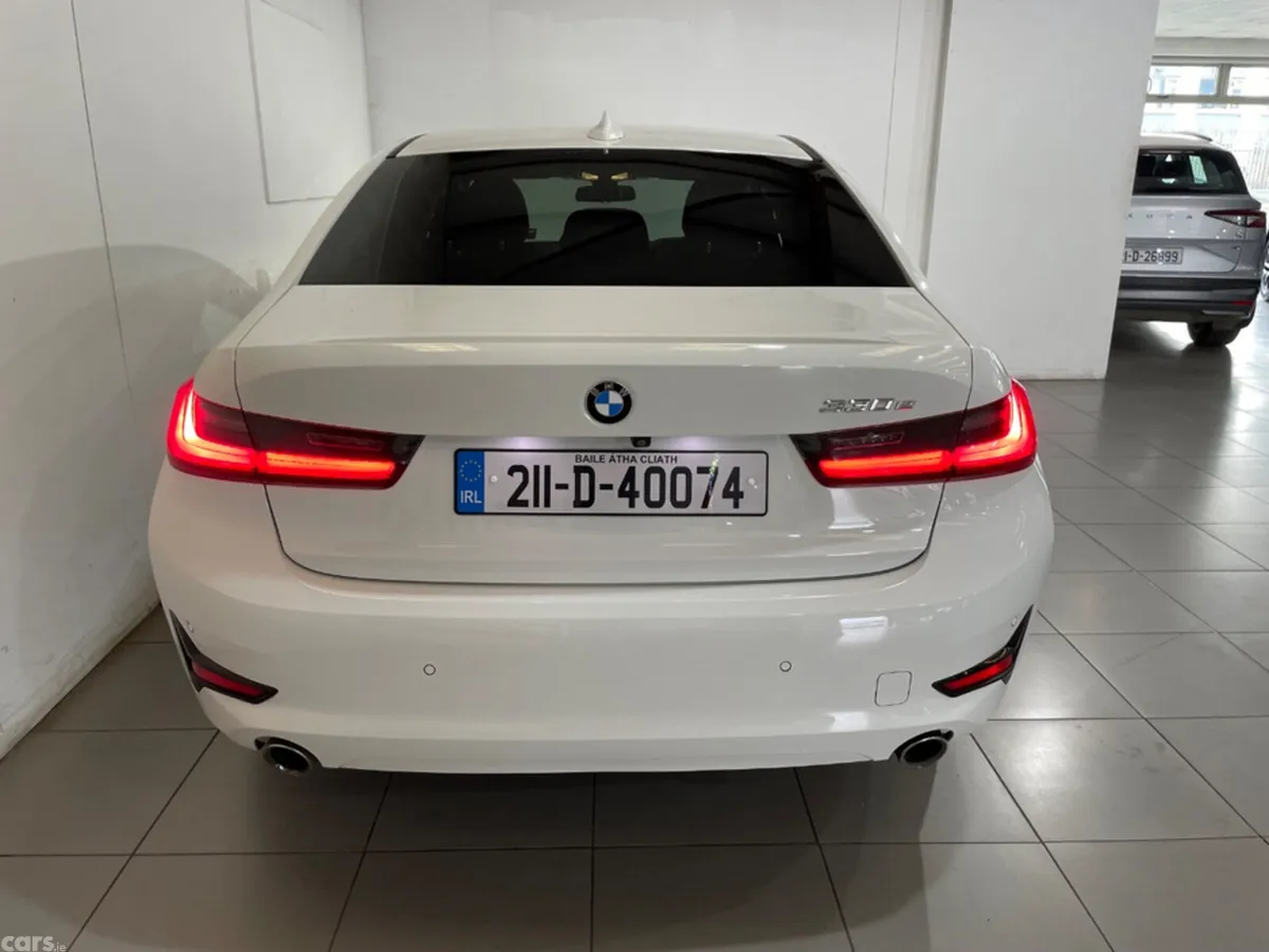 BMW 3-Series Saloon, Petrol Plug-in Hybrid, 2021, White