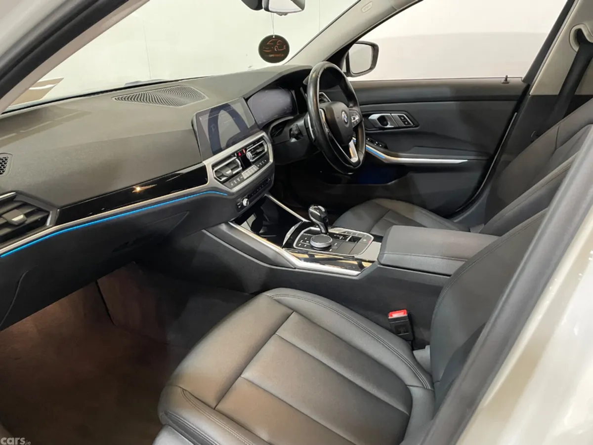 BMW 3-Series Saloon, Petrol Plug-in Hybrid, 2021, White