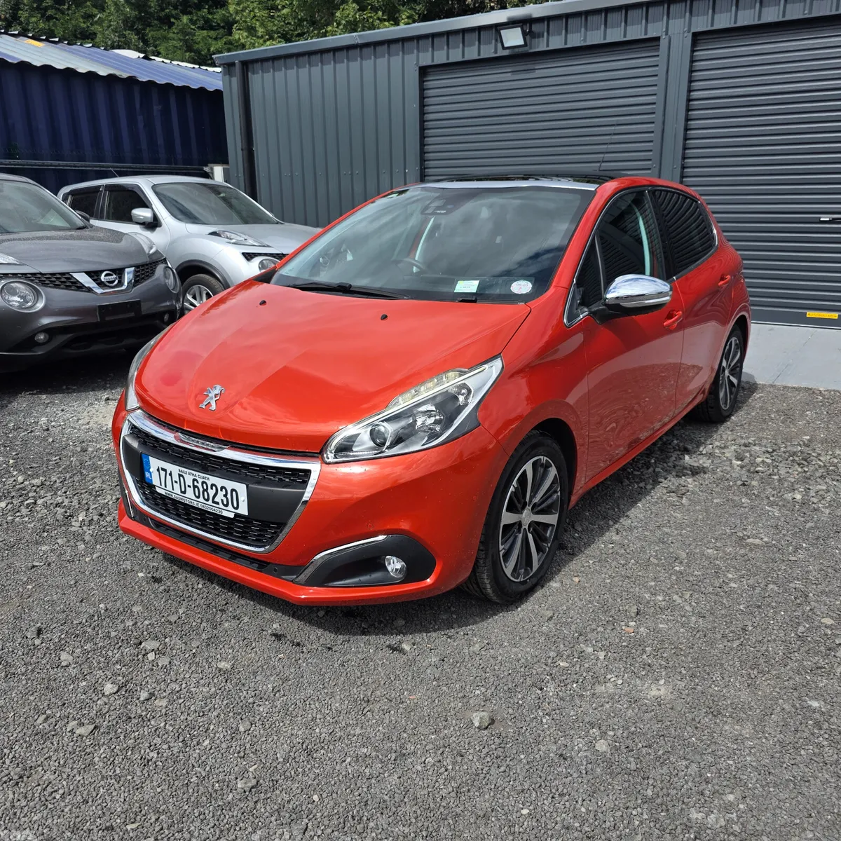 Peugeot 208 Hatchback, Petrol, 2017, Orange