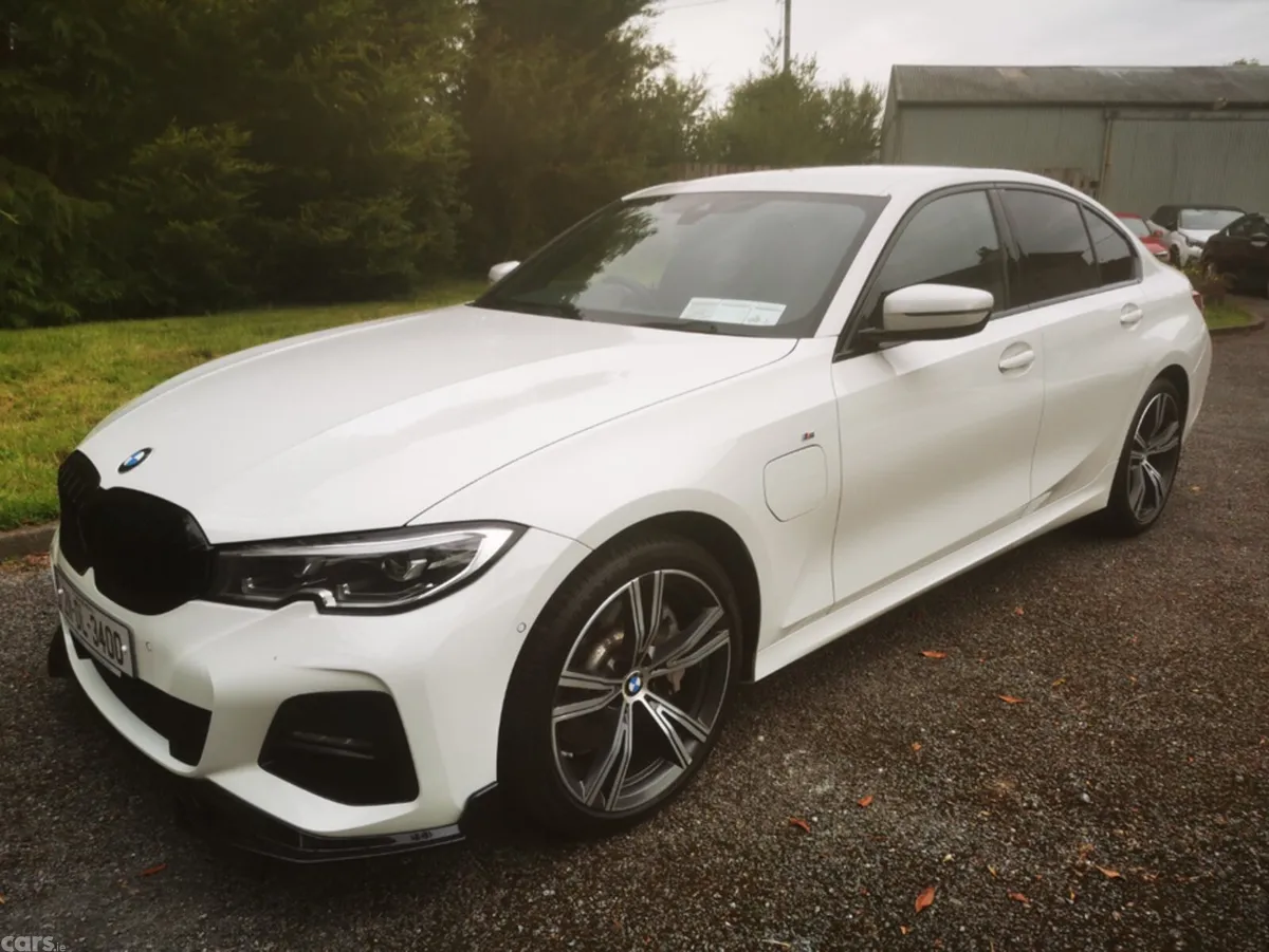 BMW 3-Series Saloon, Petrol Plug-in Hybrid, 2021, White