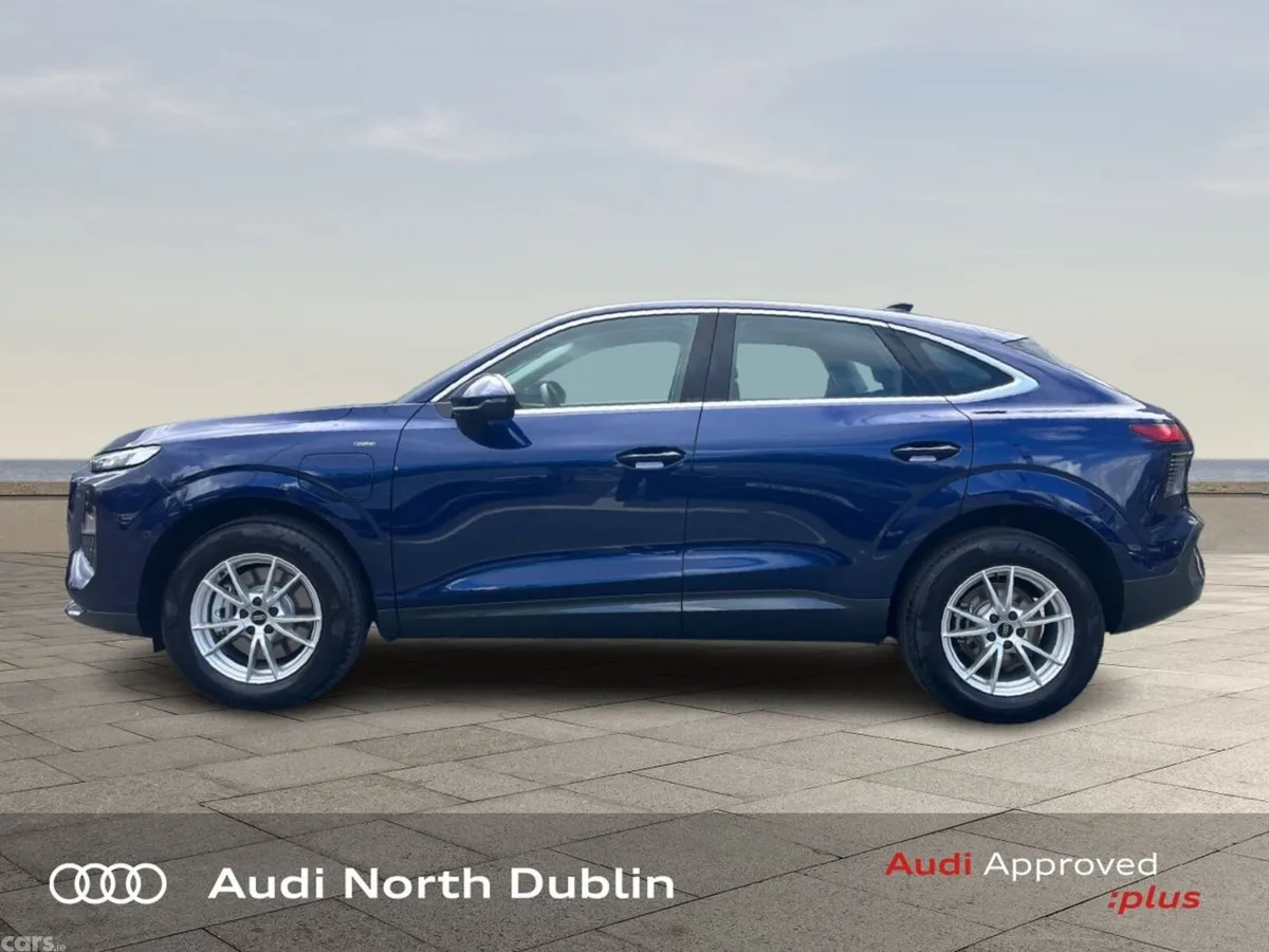 Audi Q3 Coupe, Petrol Plug-in Hybrid, 2026, Blue