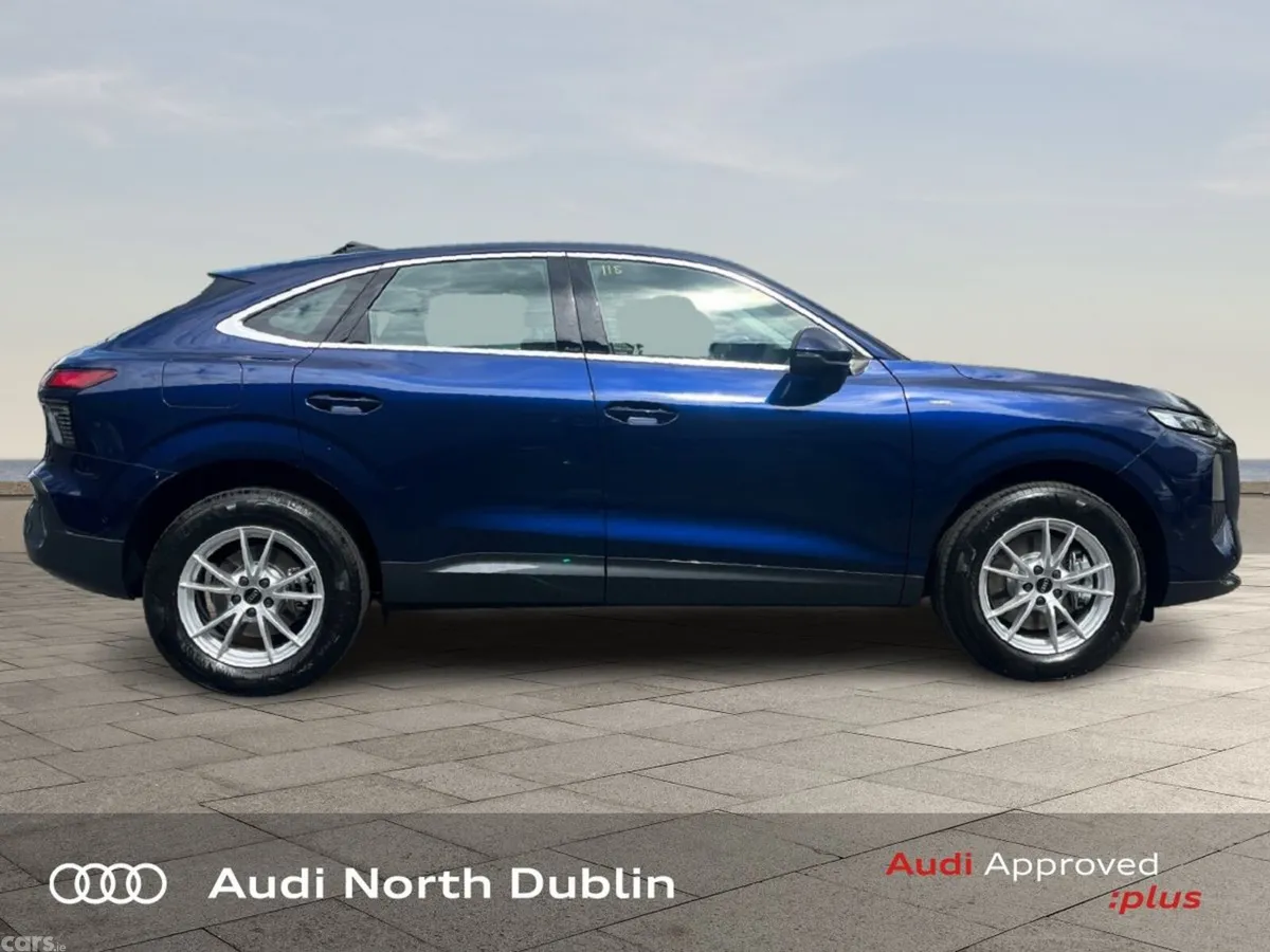 Audi Q3 Coupe, Petrol Plug-in Hybrid, 2026, Blue
