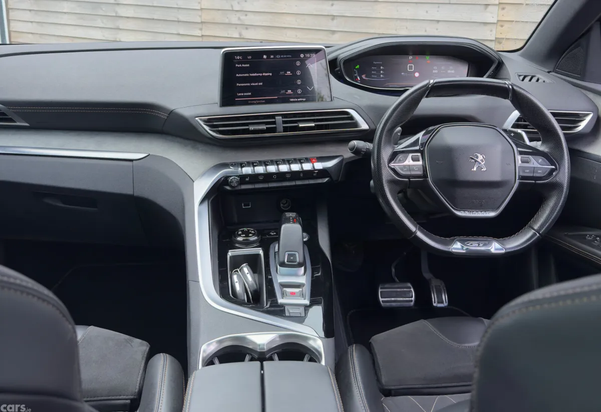 Peugeot 3008 SUV, Diesel, 2018, Blue