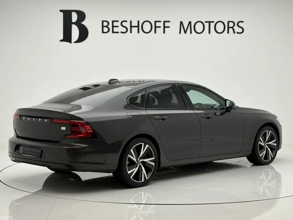 Volvo S90 Saloon, Petrol Plug-in Hybrid, 2022, Grey