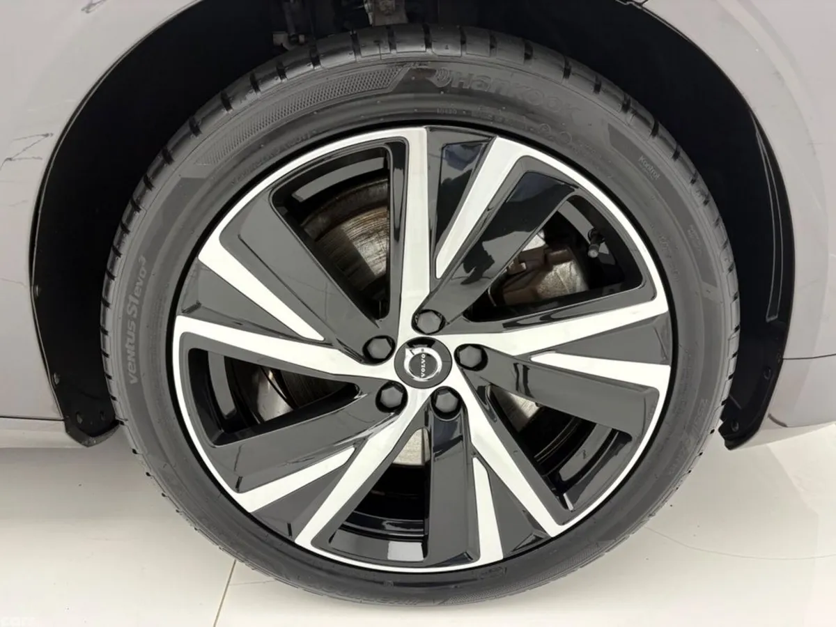 Volvo S90 Saloon, Petrol Plug-in Hybrid, 2022, Grey