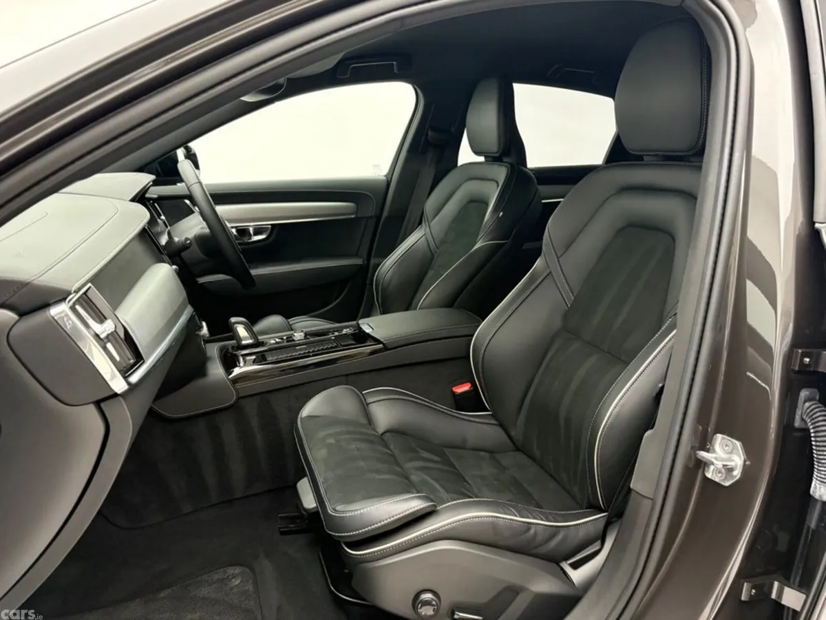 Volvo S90 Saloon, Petrol Plug-in Hybrid, 2022, Grey