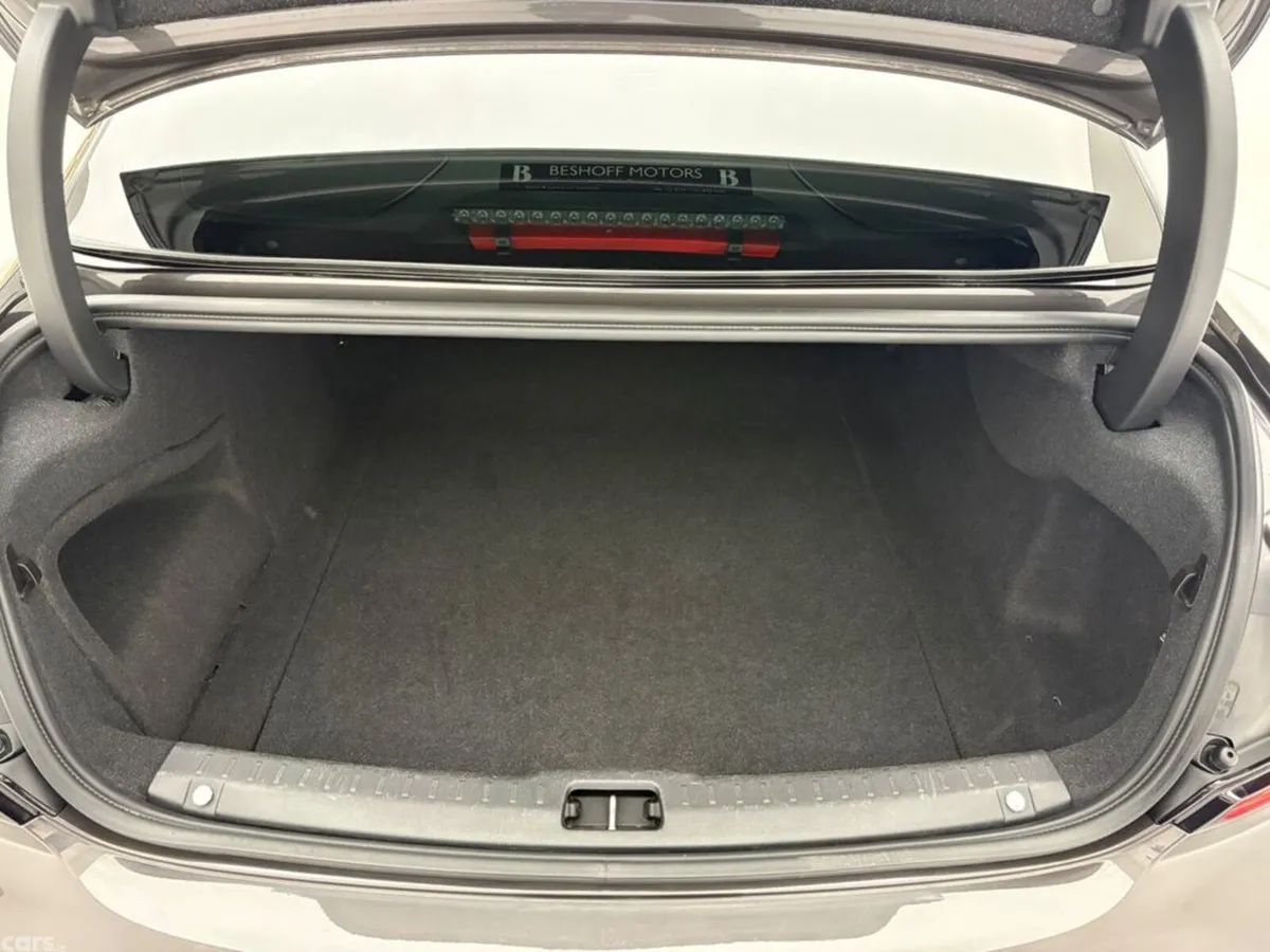 Volvo S90 Saloon, Petrol Plug-in Hybrid, 2022, Grey