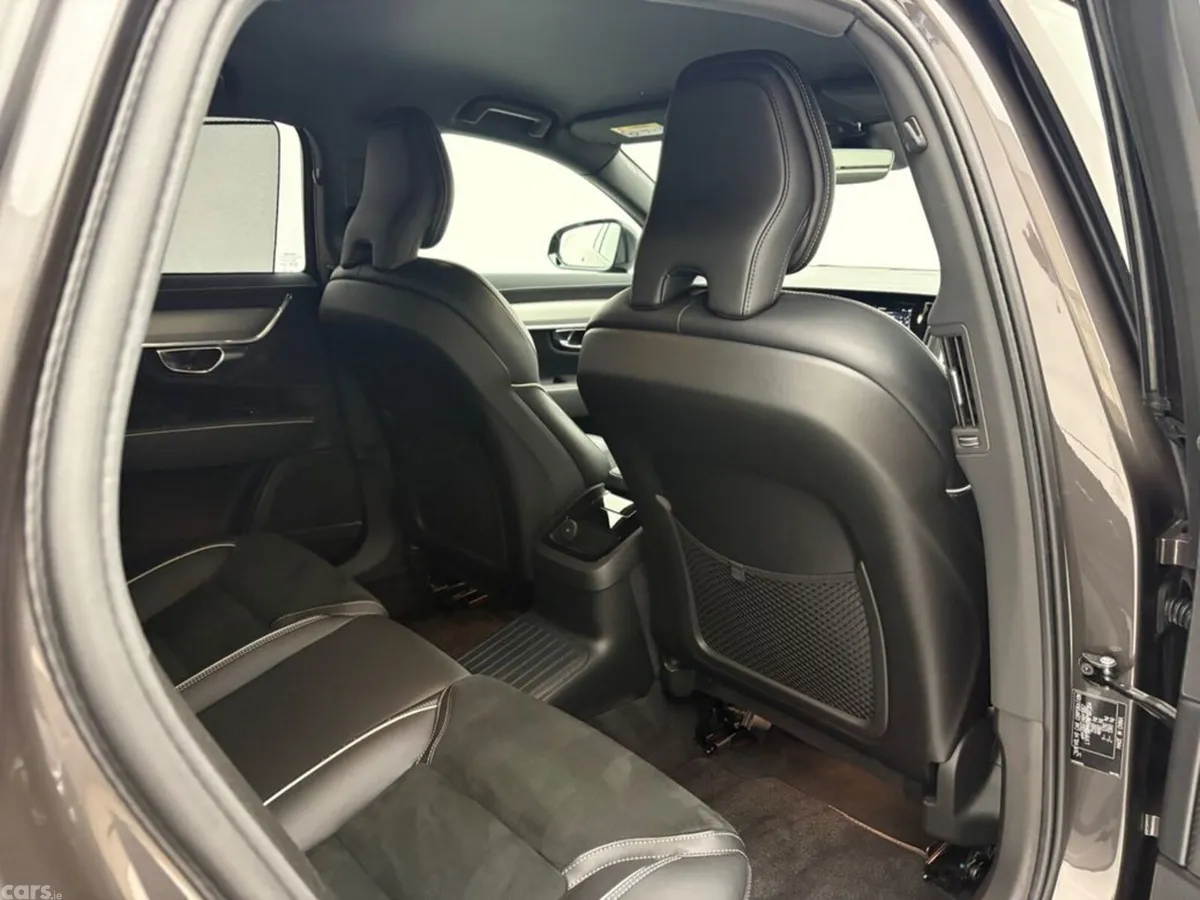 Volvo S90 Saloon, Petrol Plug-in Hybrid, 2022, Grey