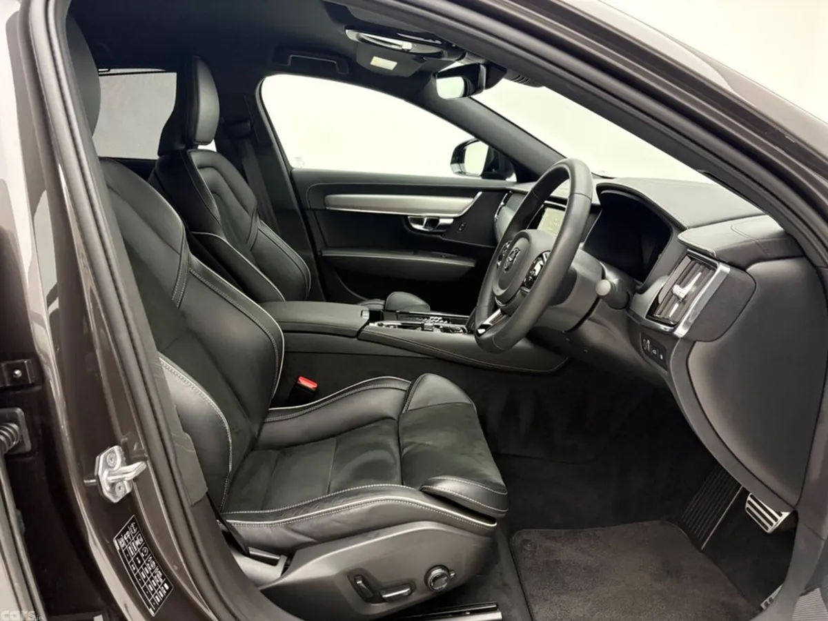 Volvo S90 Saloon, Petrol Plug-in Hybrid, 2022, Grey