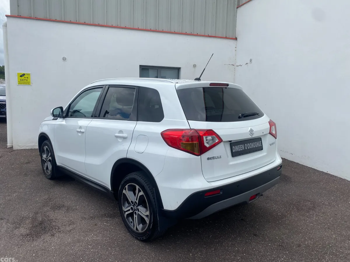 Suzuki Vitara SUV, Petrol, 2018, White