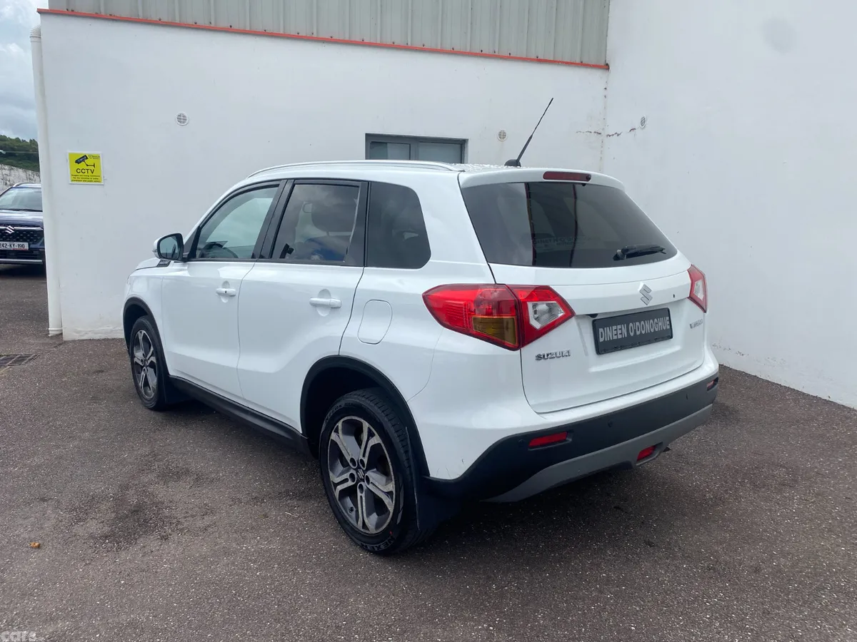 Suzuki Vitara SUV, Petrol, 2018, White