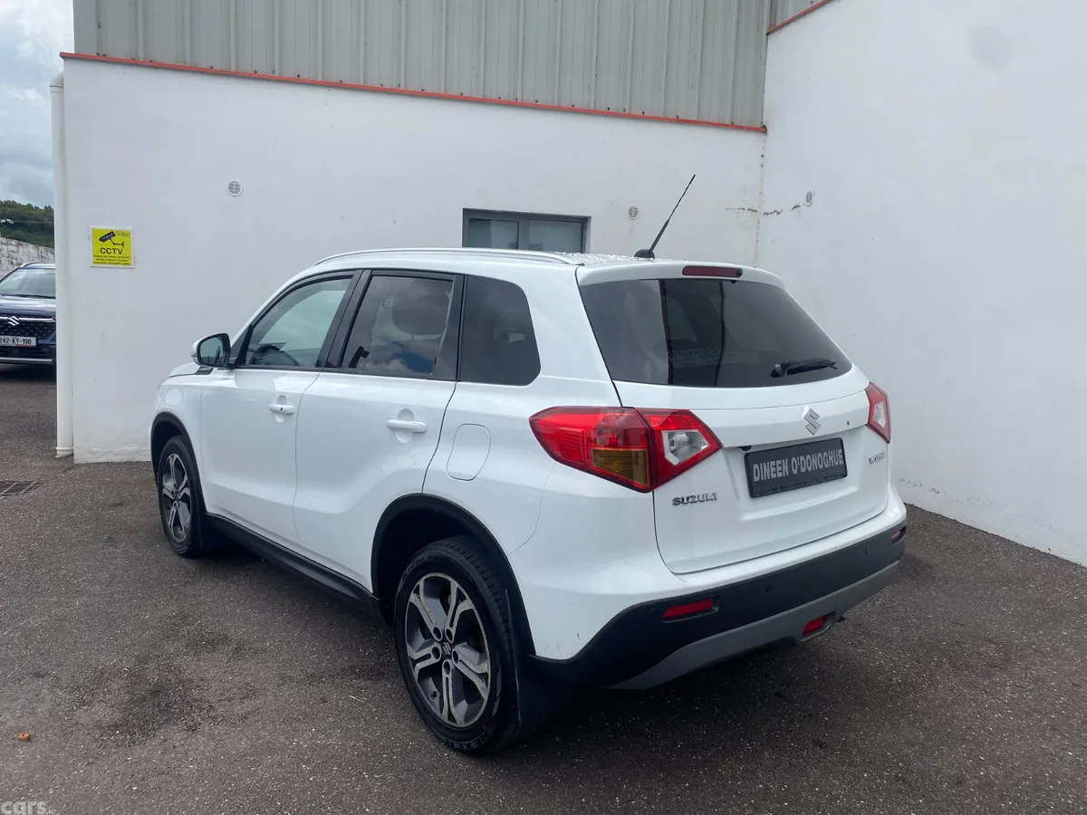 Suzuki Vitara SUV, Petrol, 2018, White