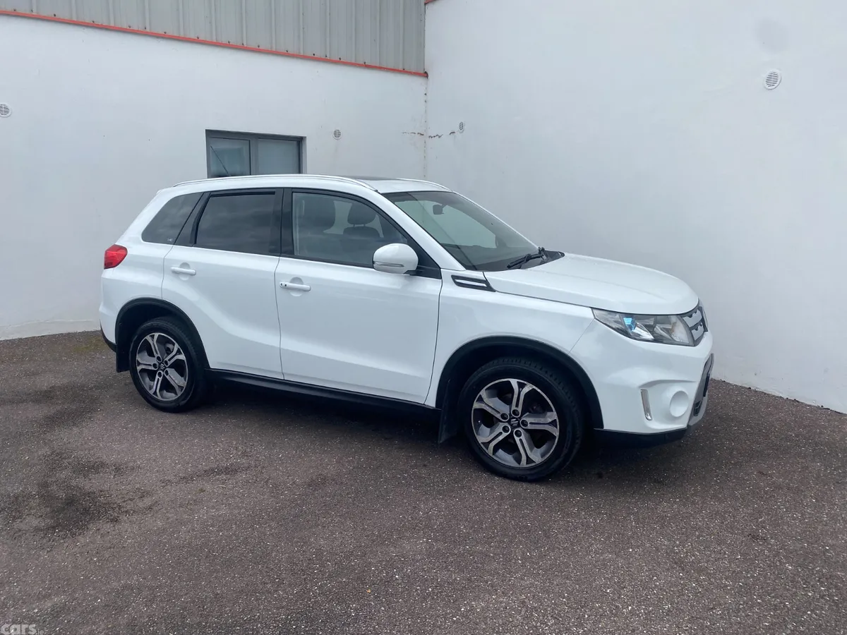 Suzuki Vitara SUV, Petrol, 2018, White