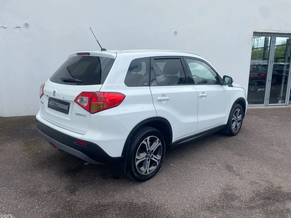 Suzuki Vitara SUV, Petrol, 2018, White