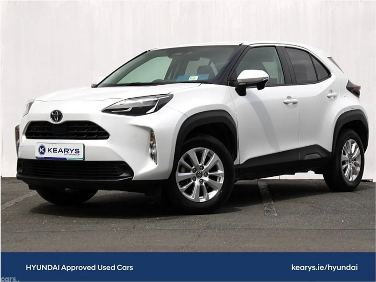 Toyota Yaris Cross SUV, Petrol Hybrid, 2024, White